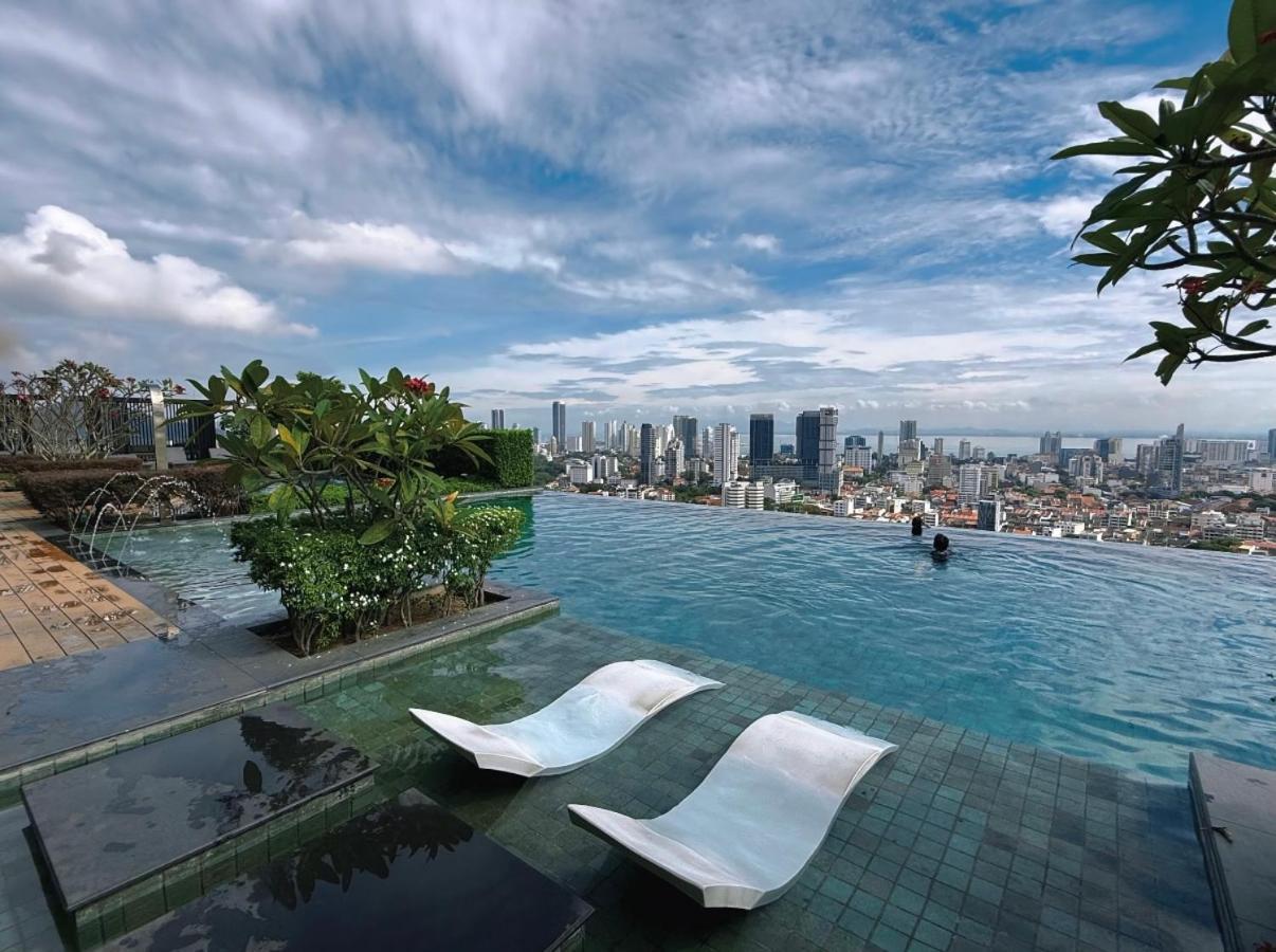Beacon 2Br Infinity Pool - By Bnb4U Джорджтаун Екстер'єр фото